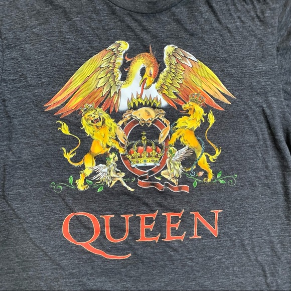 Queen Classic Logo T-Shirt size large - Picture 2 of 3
